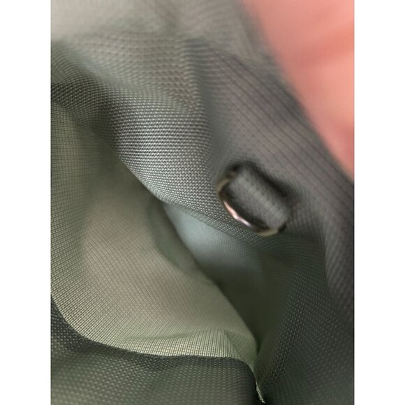 Mandarina Duck Crossbody Bag Multiple Zippered Compartments & Adjustable Strap - Picture 7 of 7